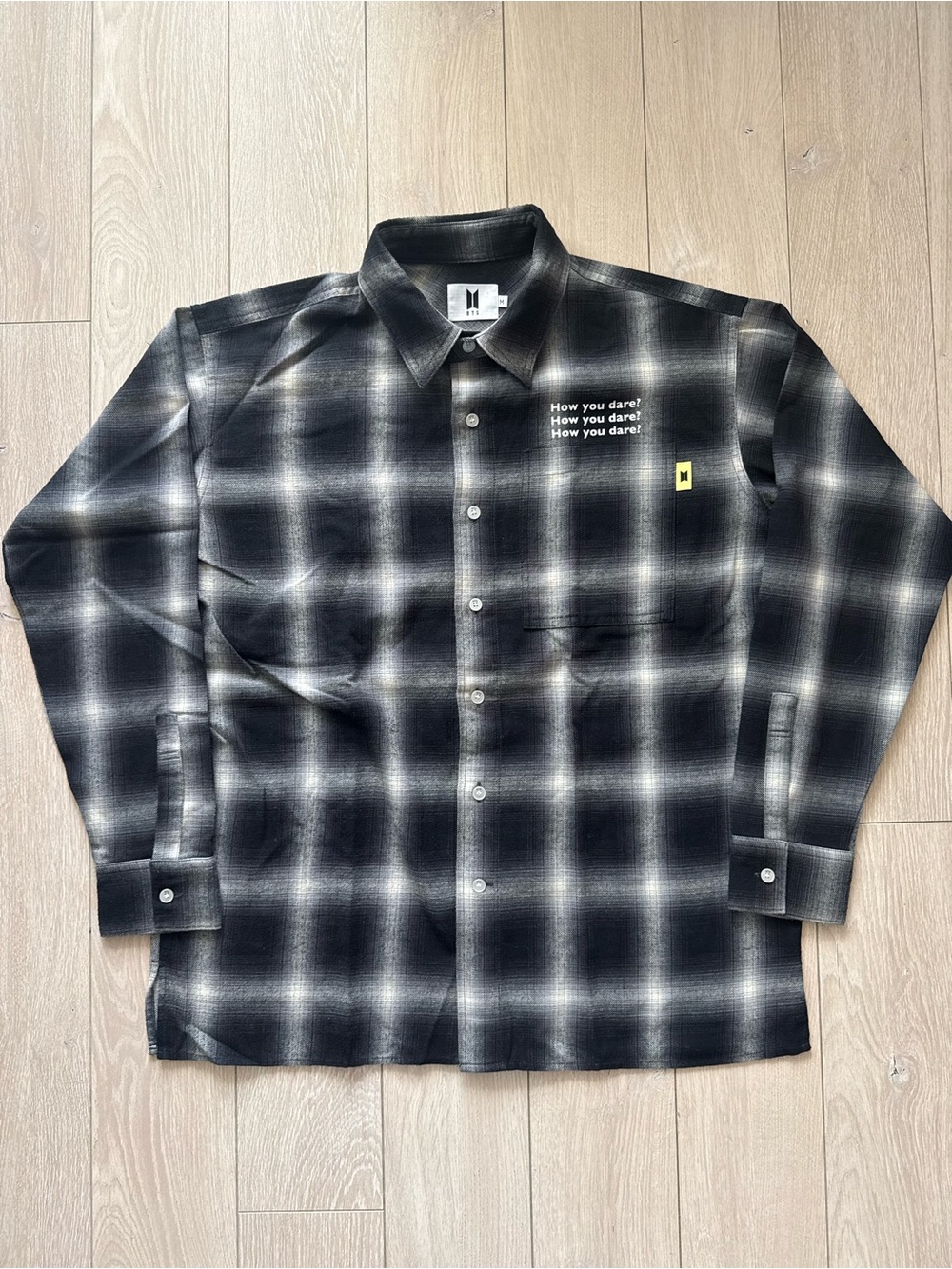 BTS MIC Drop Shadow Plaid Button Down Shirt Size Medium Big Hit 2019 Flannel